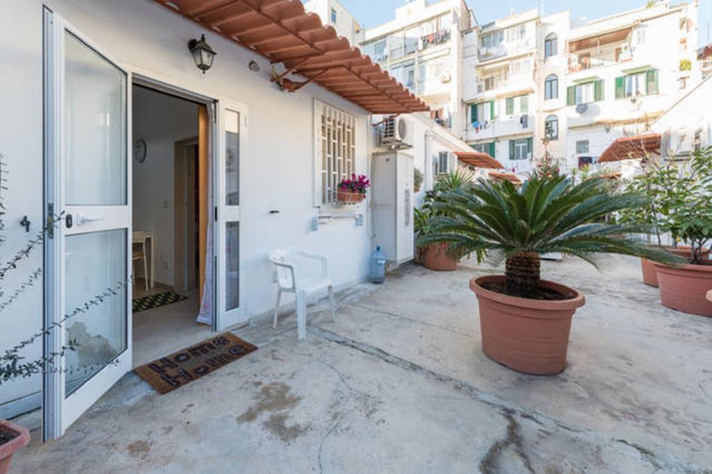 Al Cortile Apartamento Bari Exterior foto