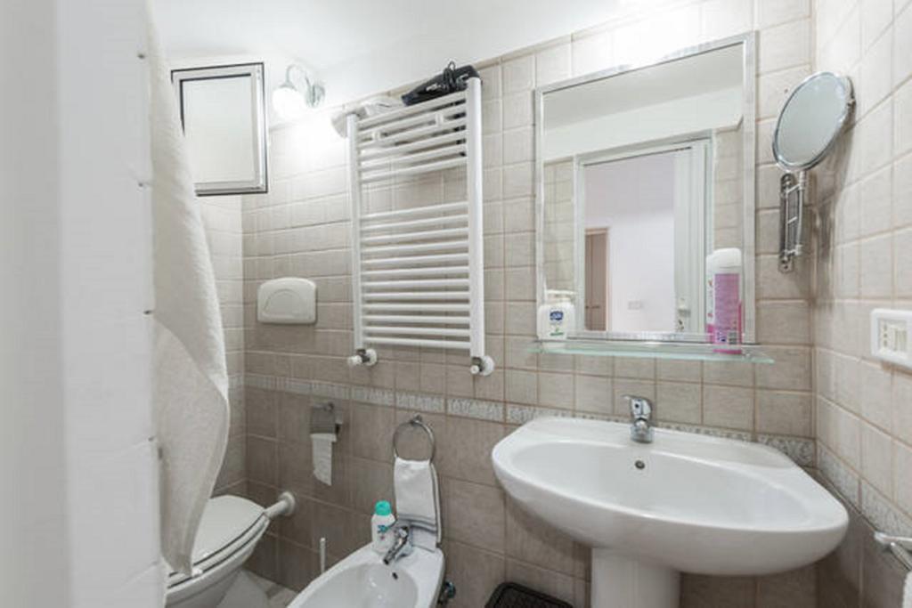 Al Cortile Apartamento Bari Exterior foto